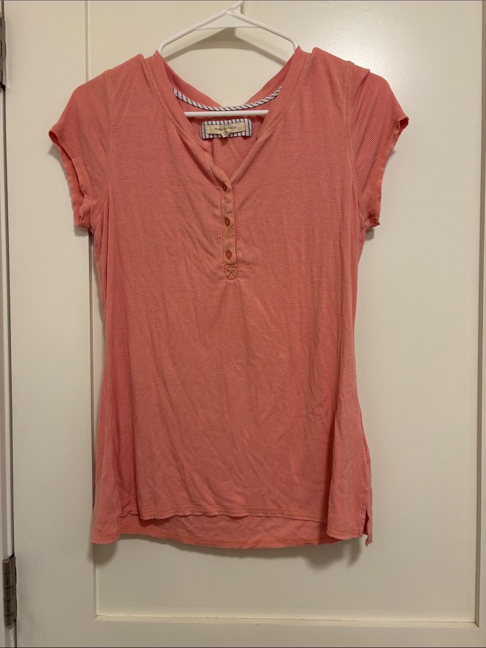 Casual Coral Short-Sleeve Henley Top Small